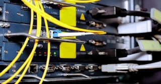 Заказать монтаж сетей в Клинцах. Обслуживание ПК, ремонт от 312 руб
